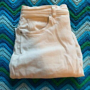 Vintage Gloria Vanderbilt white jeans